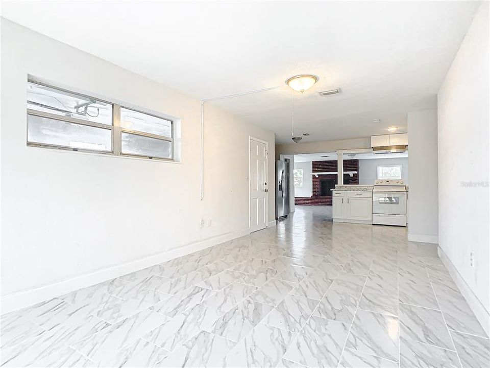 For Sale: $249,000 (3 beds, 2 baths, 1800 Square Feet)