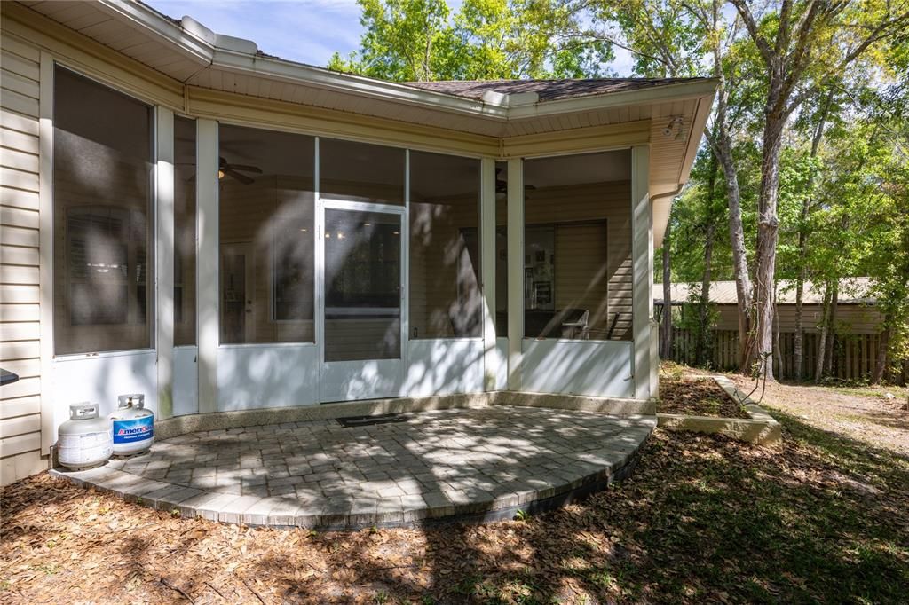 Recently Sold: $550,000 (4 beds, 3 baths, 2626 Square Feet)
