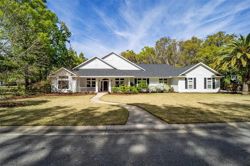 Active With Contract: $1,075,000 (4 beds, 3 baths, 4009 Square Feet)