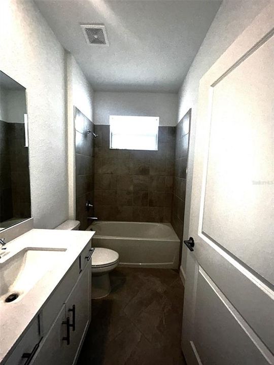 Недавно арендовано: $2,000 (3 спален, 2 ванн, 1417 Квадратных фут)