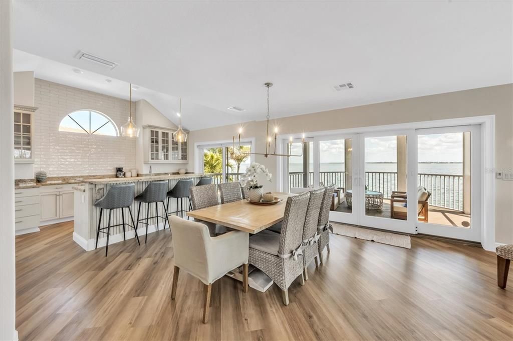 Recently Sold: $2,995,000 (3 beds, 2 baths, 2436 Square Feet)