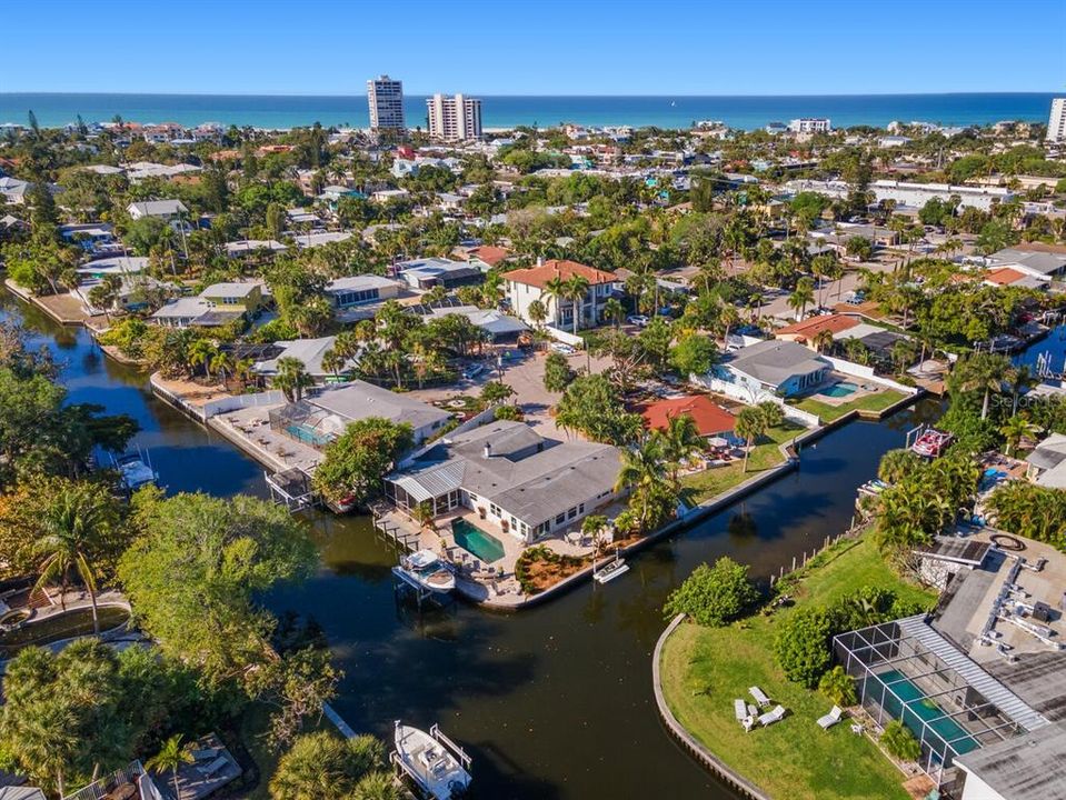 Recently Sold: $1,799,000 (3 beds, 3 baths, 2143 Square Feet)