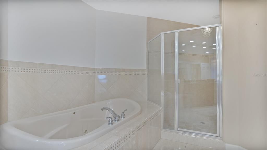 最近售出: $775,000 (3 贝兹, 3 浴室, 2903 平方英尺)