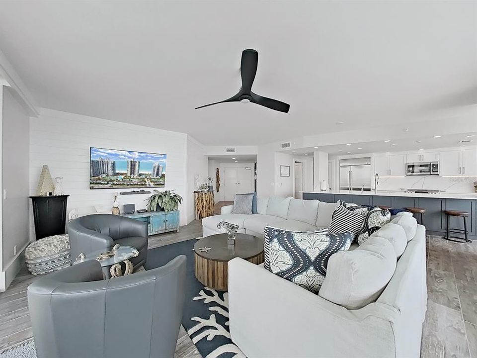 Recently Sold: $1,950,000 (3 beds, 2 baths, 1800 Square Feet)