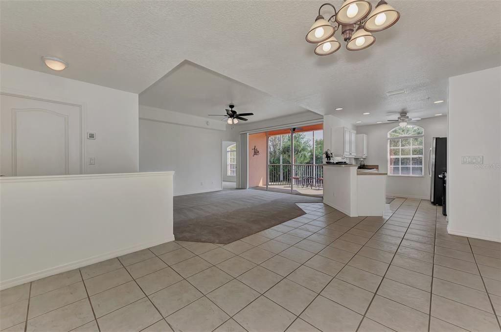 Recently Sold: $327,000 (3 beds, 2 baths, 1399 Square Feet)