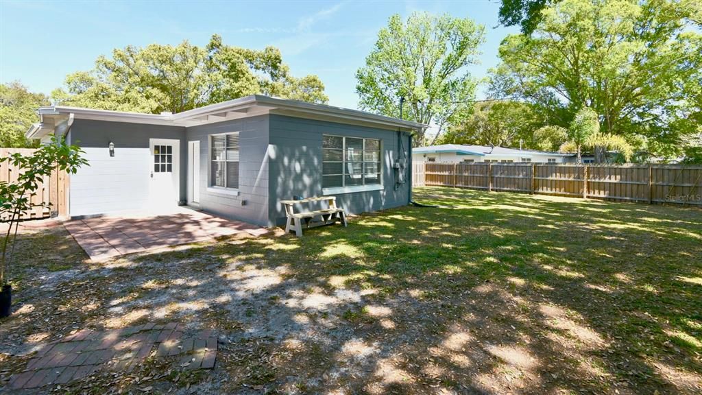 For Sale: $437,500 (4 beds, 2 baths, 1570 Square Feet)