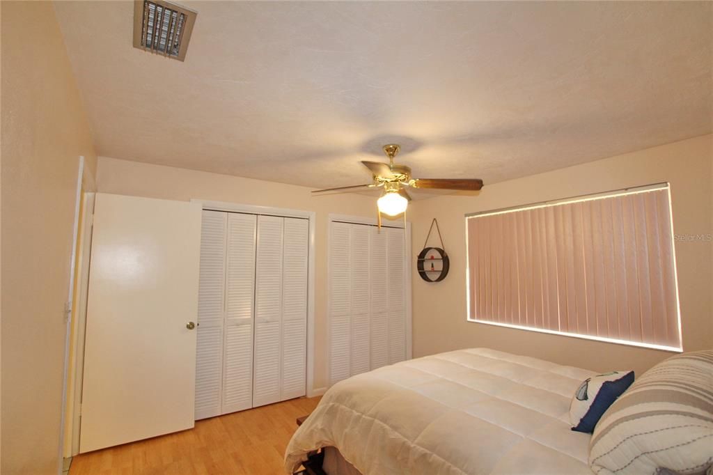 For Sale: $450,000 (3 beds, 2 baths, 1548 Square Feet)