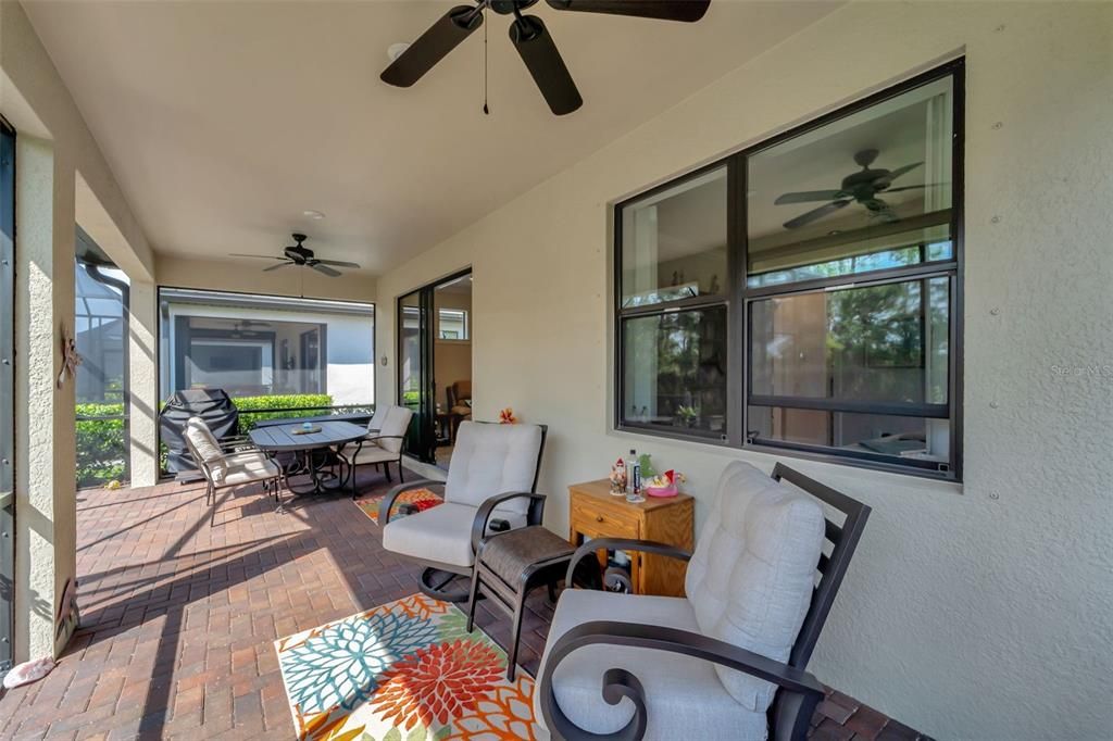 Recently Sold: $439,900 (2 beds, 2 baths, 1412 Square Feet)