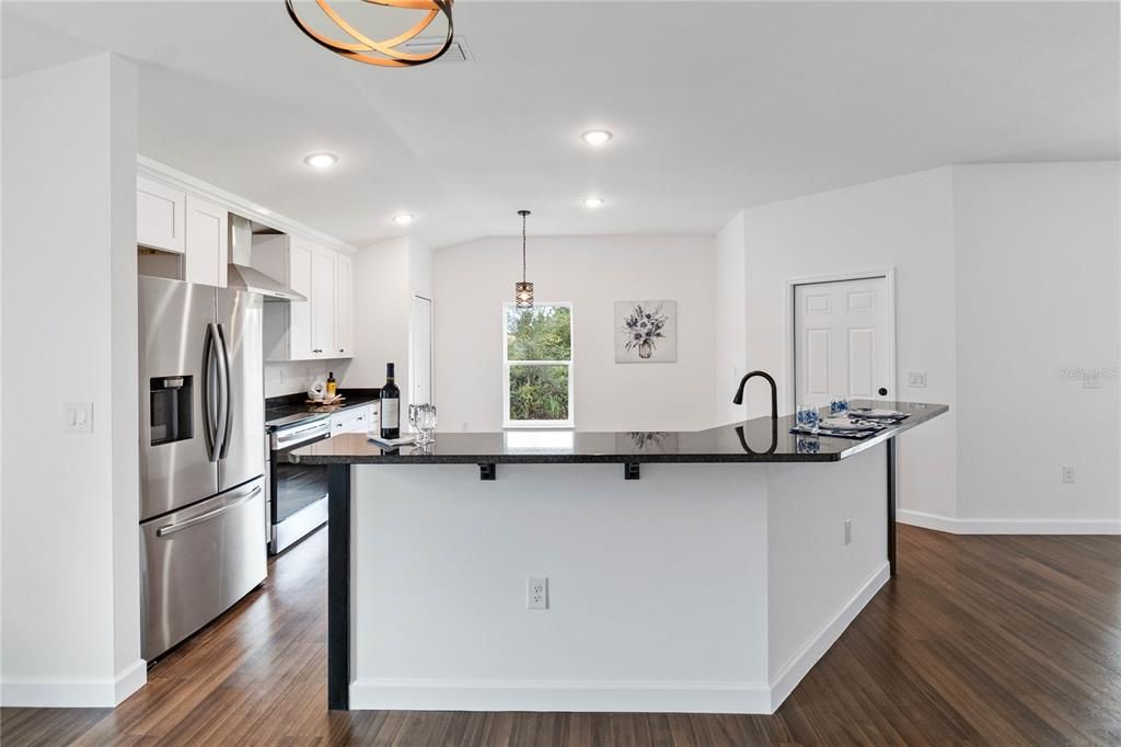 Active With Contract: $349,900 (3 beds, 2 baths, 1667 Square Feet)