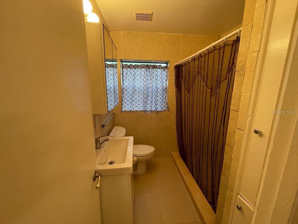 Недавно арендовано: $2,395 (3 спален, 2 ванн, 1465 Квадратных фут)