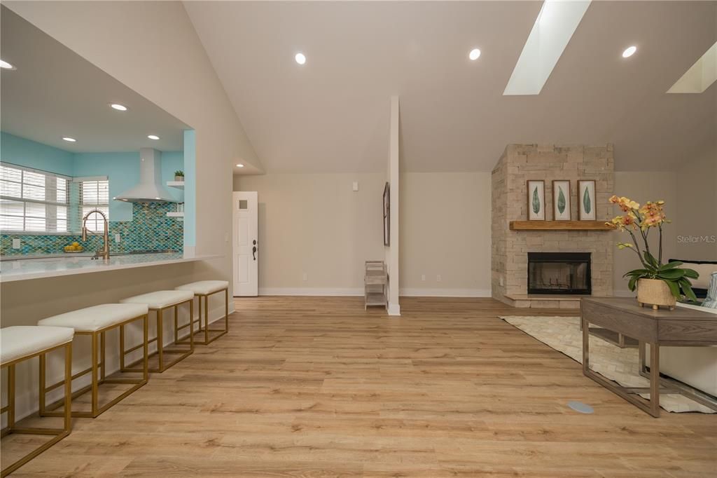Open and Inviting Floor Plan