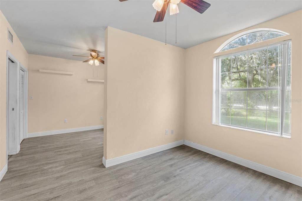 For Sale: $359,000 (2 beds, 2 baths, 1790 Square Feet)