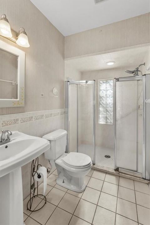 待售: $359,000 (2 贝兹, 2 浴室, 1790 平方英尺)