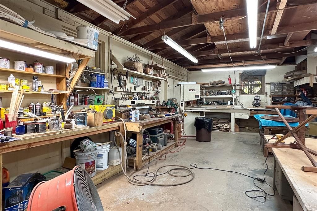 合同活跃: $475,000 (2 贝兹, 2 浴室, 2071 平方英尺)