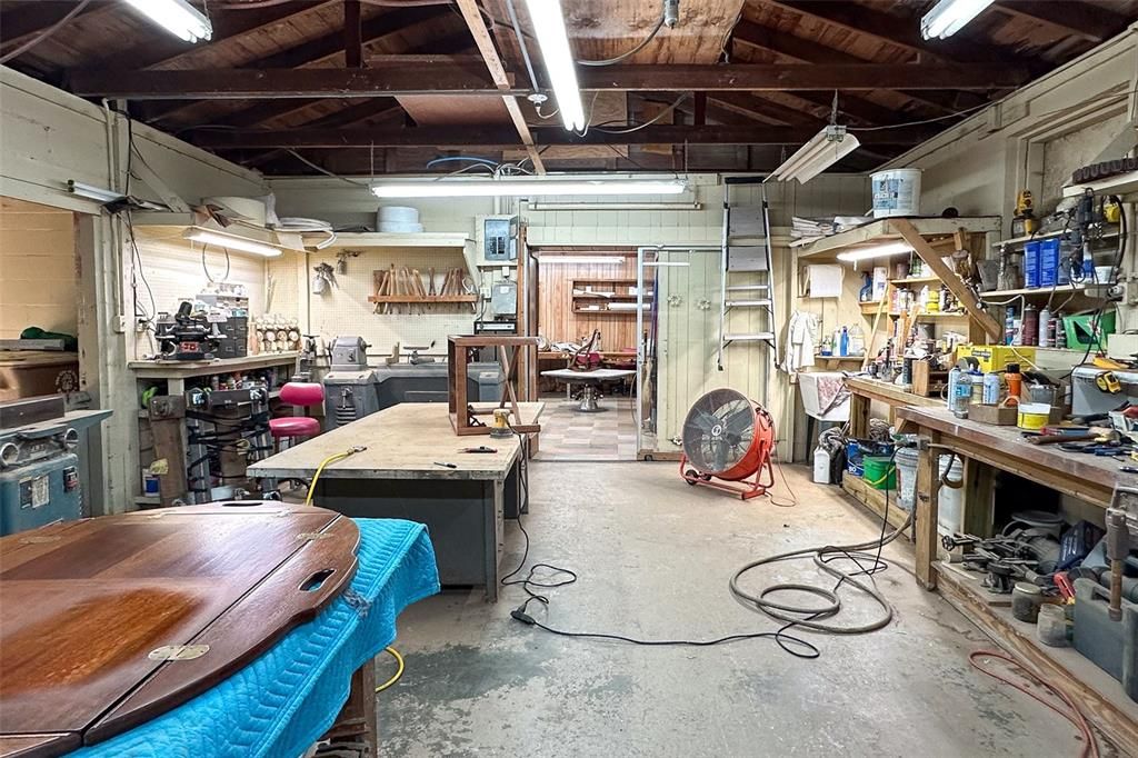 合同活跃: $475,000 (2 贝兹, 2 浴室, 2071 平方英尺)