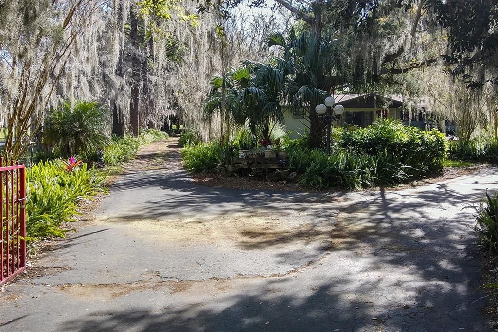 合同活跃: $475,000 (2 贝兹, 2 浴室, 2071 平方英尺)