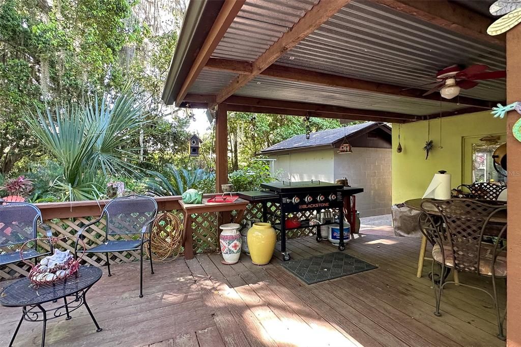 合同活跃: $475,000 (2 贝兹, 2 浴室, 2071 平方英尺)