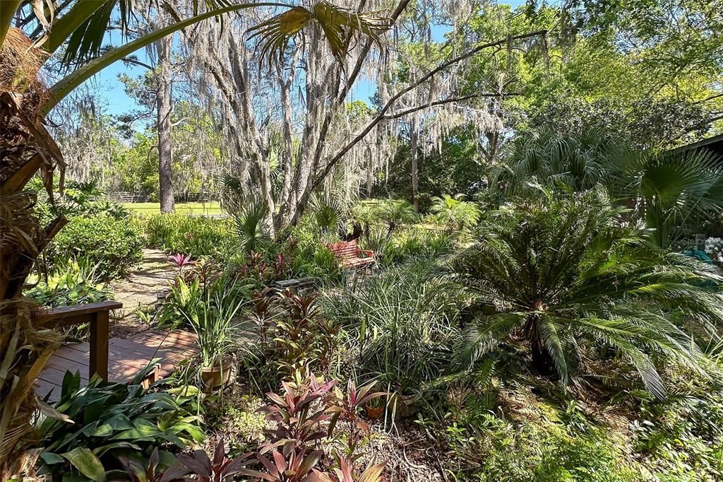 合同活跃: $475,000 (2 贝兹, 2 浴室, 2071 平方英尺)