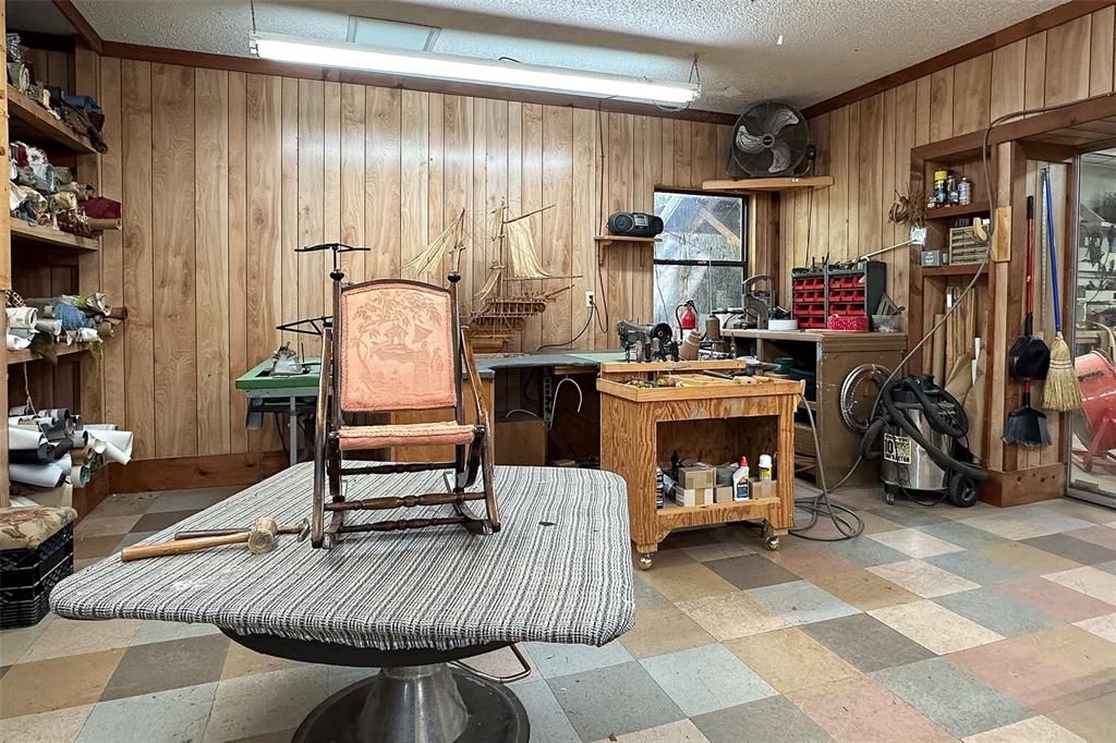 合同活跃: $475,000 (2 贝兹, 2 浴室, 2071 平方英尺)