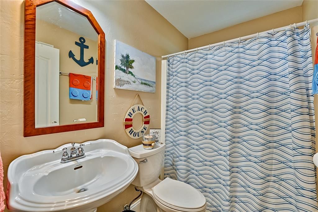 待售: $275,000 (3 贝兹, 2 浴室, 1742 平方英尺)