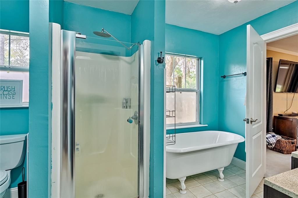 For Sale: $275,000 (3 beds, 2 baths, 1742 Square Feet)