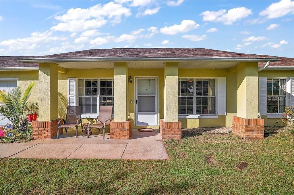 For Sale: $315,999 (3 beds, 2 baths, 1120 Square Feet)