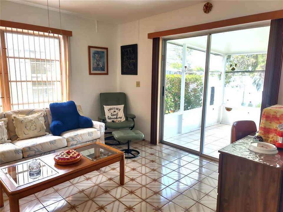 Recently Sold: $386,000 (2 beds, 2 baths, 1776 Square Feet)