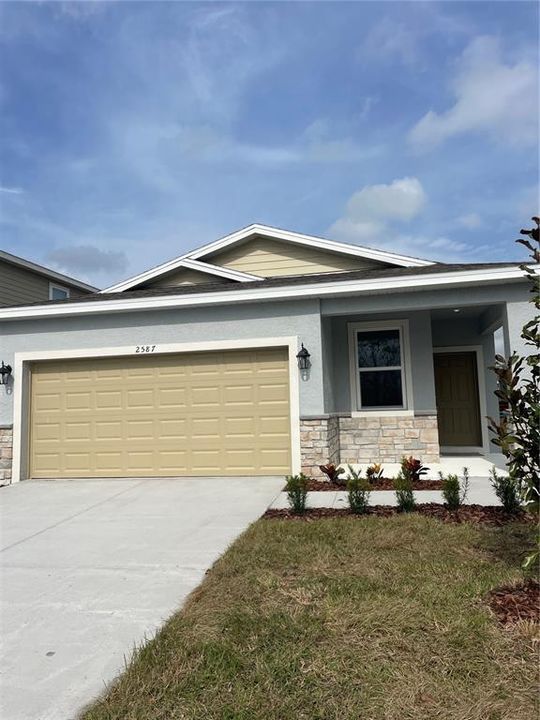 Recently Sold: $352,990 (3 beds, 2 baths, 1604 Square Feet)