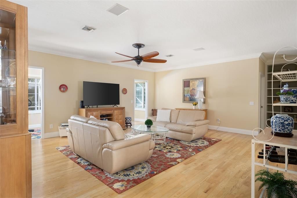 Active With Contract: $529,000 (3 beds, 2 baths, 1972 Square Feet)