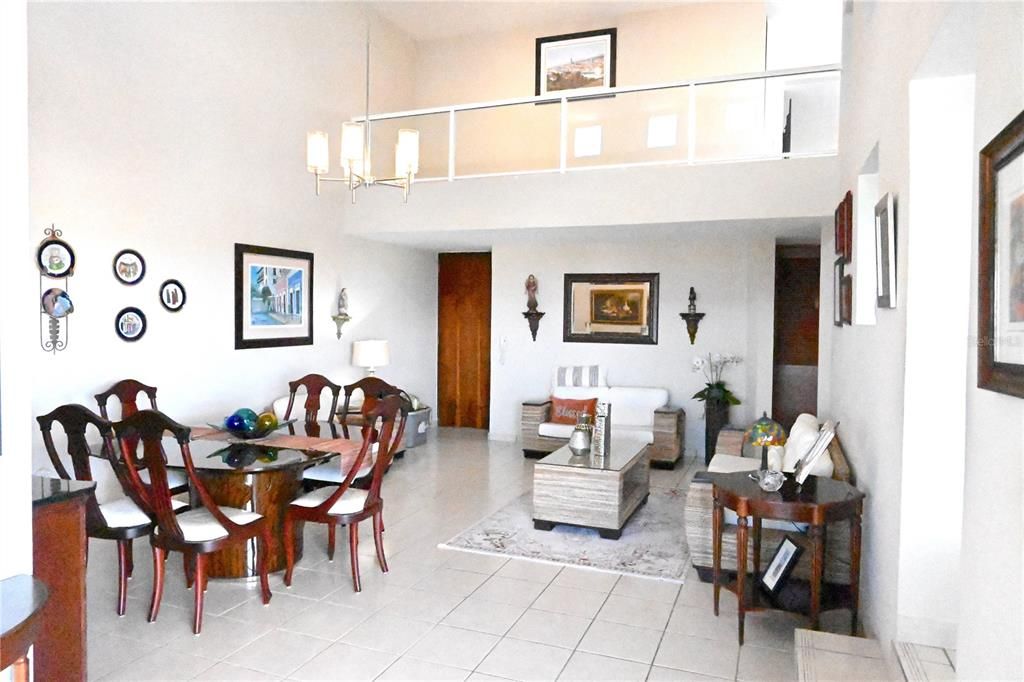 En Venta: $895,000 (4 camas, 3 baños, 0 Pies cuadrados)