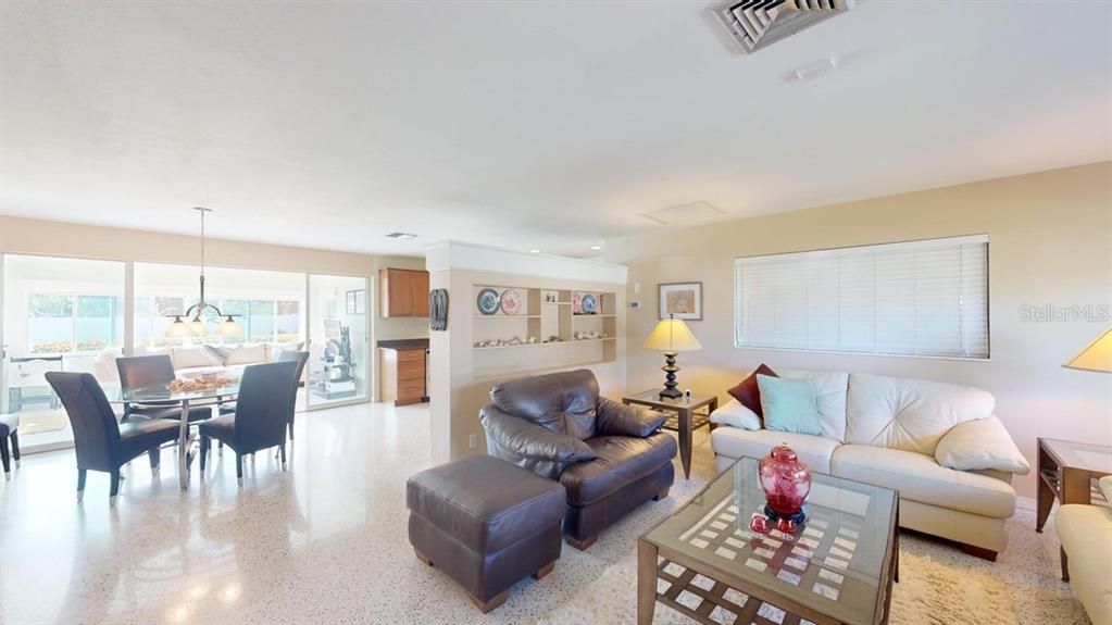 For Sale: $575,000 (2 beds, 2 baths, 1457 Square Feet)