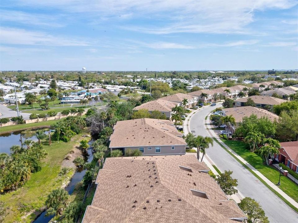 Active With Contract: $349,900 (3 beds, 2 baths, 1277 Square Feet)