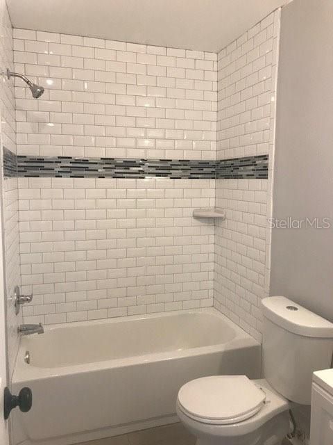 For Rent: $1,100 (2 beds, 1 baths, 826 Square Feet)