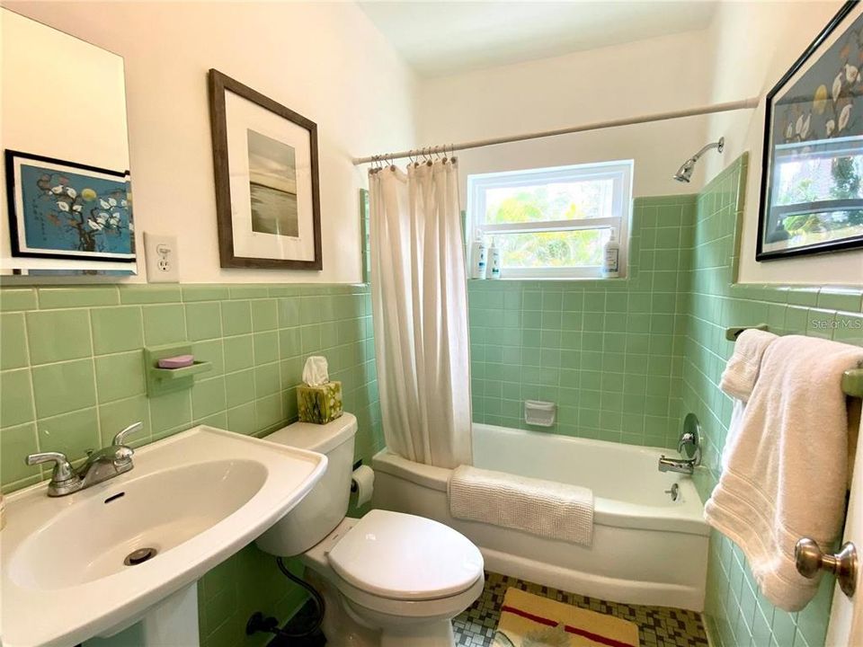 最近租的: $3,250 (3 贝兹, 3 浴室, 1855 平方英尺)