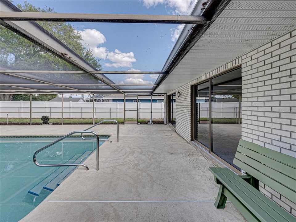 WIDE ENTRY STEPS TO POOL AND 2 HAND-RAILS