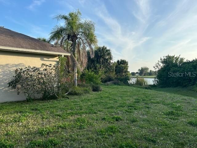 Recently Sold: $325,000 (3 beds, 3 baths, 2700 Square Feet)