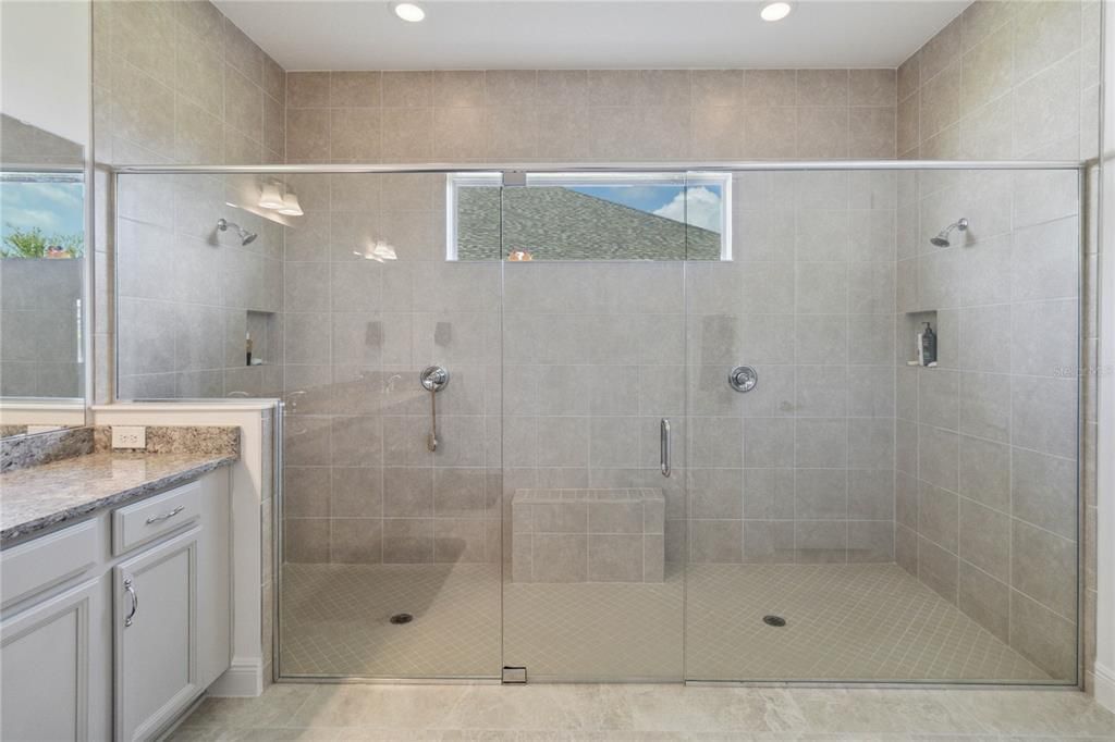 待售: $699,900 (3 贝兹, 2 浴室, 2966 平方英尺)