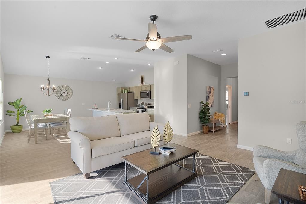Active With Contract: $2,350 (3 beds, 2 baths, 1516 Square Feet)