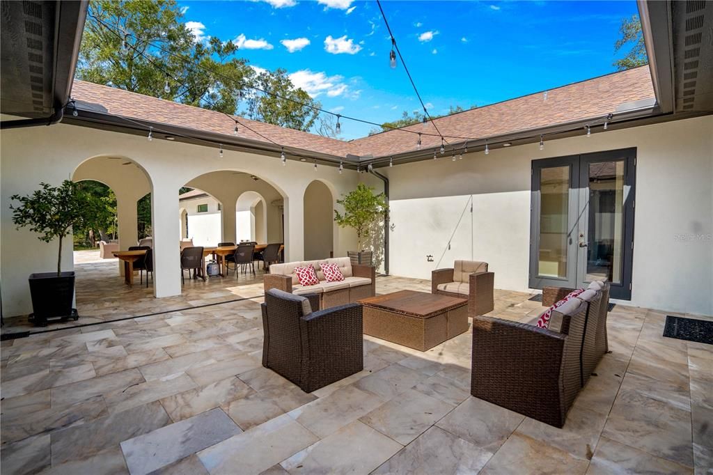 For Sale: $1,750,000 (4 beds, 4 baths, 3985 Square Feet)