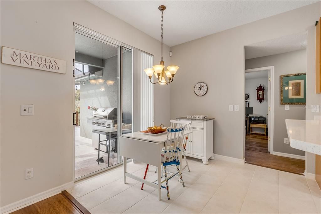 For Sale: $609,000 (4 beds, 2 baths, 1988 Square Feet)