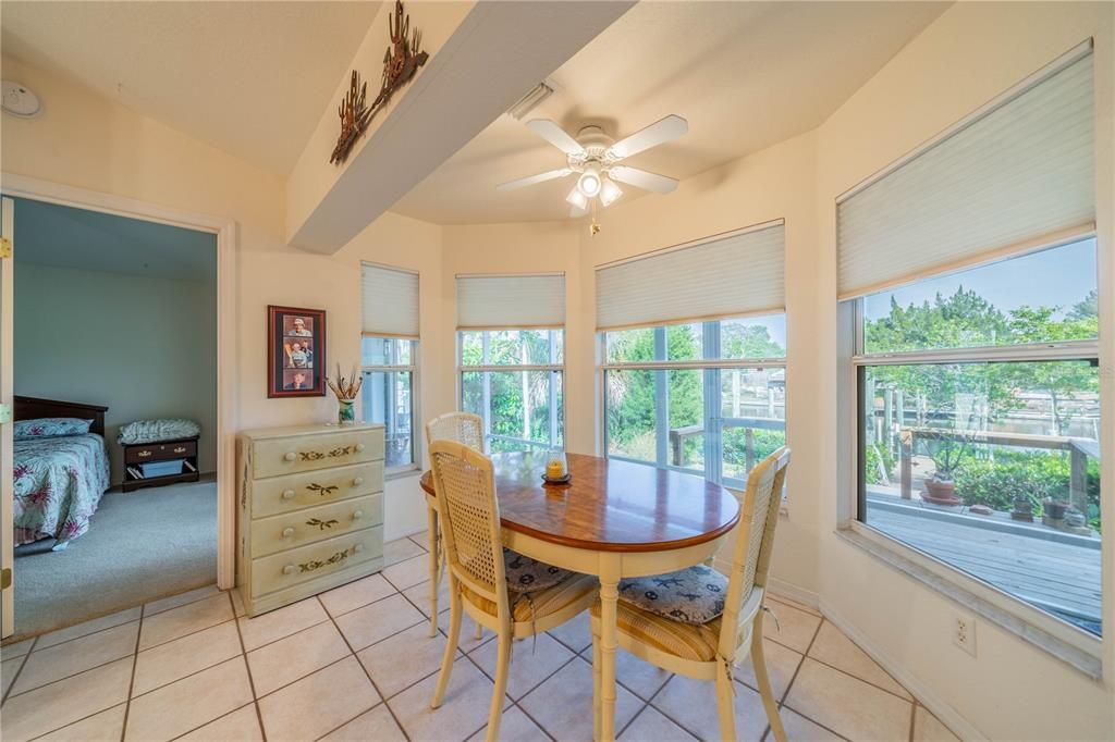 Recently Sold: $569,000 (3 beds, 2 baths, 1544 Square Feet)