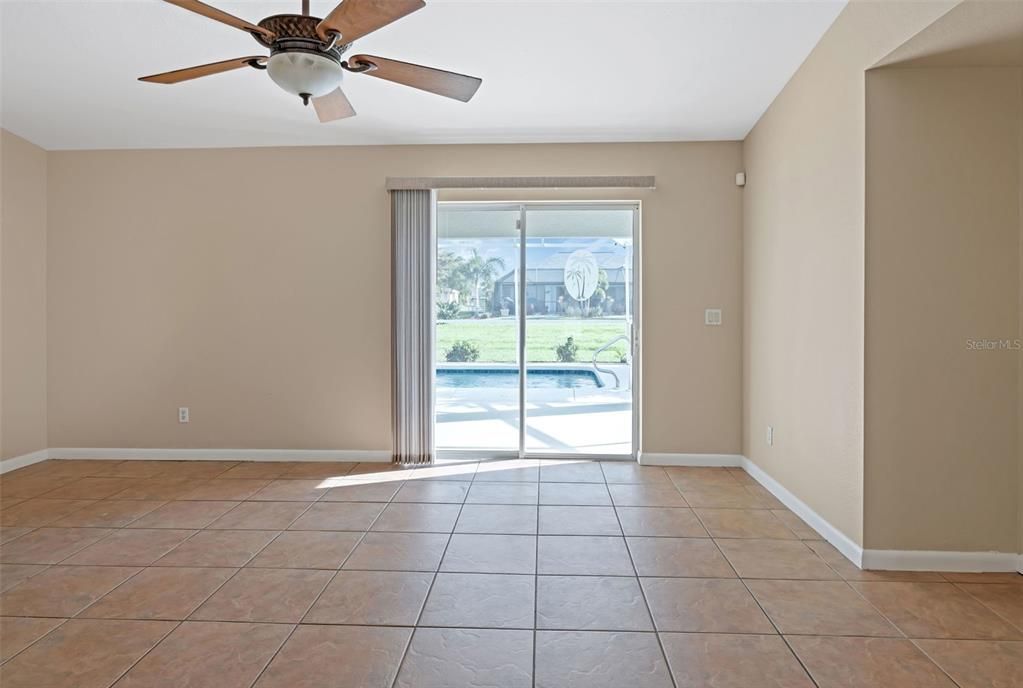 Active With Contract: $350,000 (4 beds, 2 baths, 1601 Square Feet)