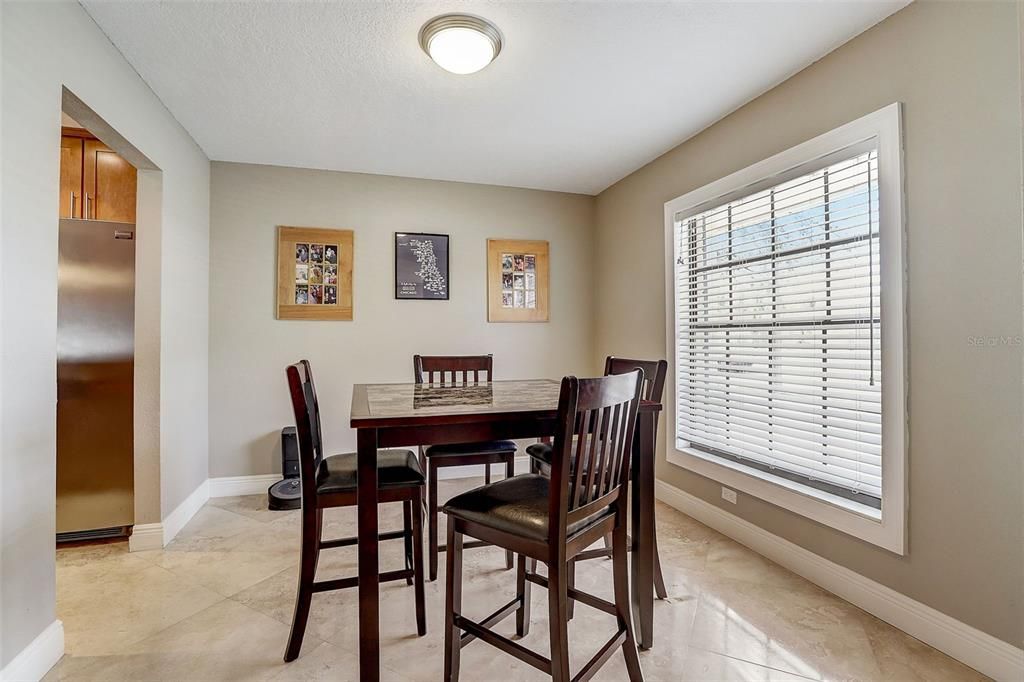 Active With Contract: $385,000 (3 beds, 2 baths, 1644 Square Feet)