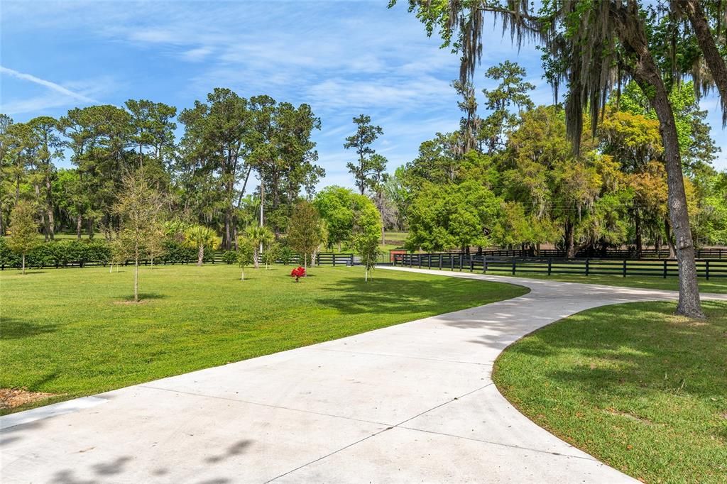 Recently Sold: $1,500,000 (2 beds, 2 baths, 864 Square Feet)