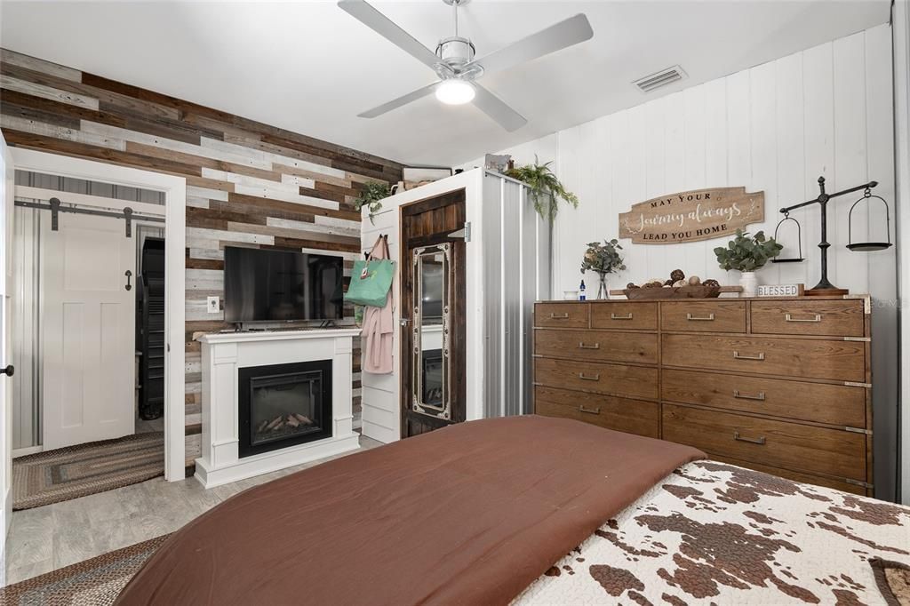 Recently Sold: $1,500,000 (2 beds, 2 baths, 864 Square Feet)