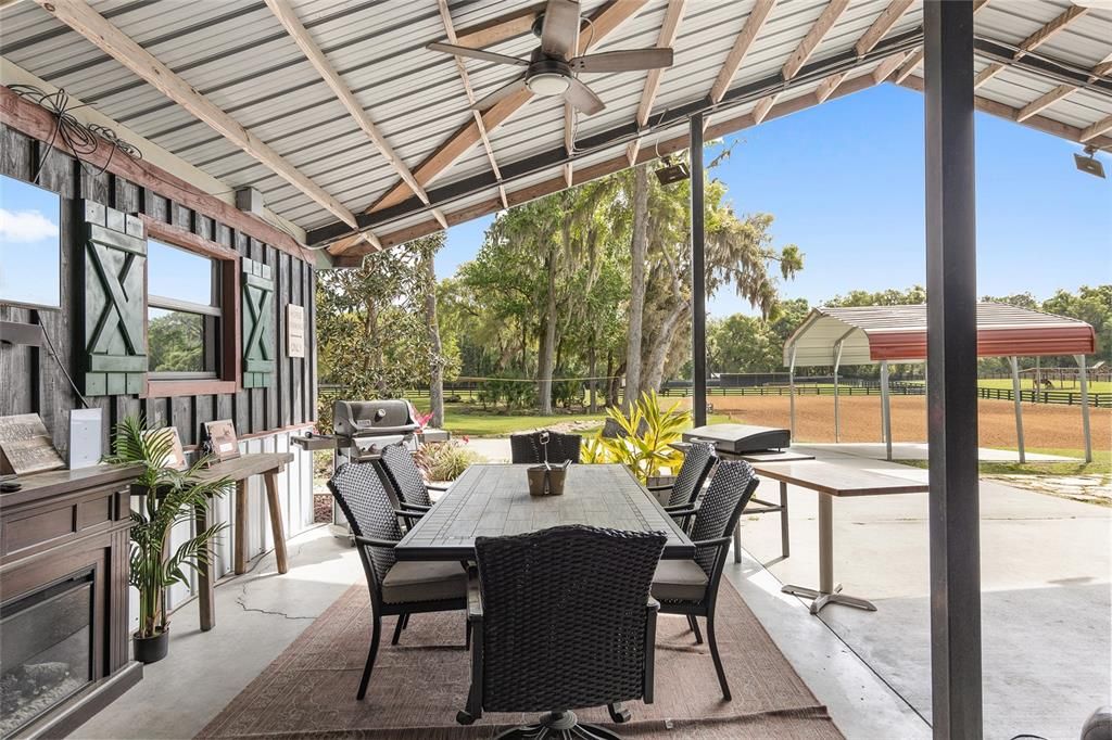 Recently Sold: $1,500,000 (2 beds, 2 baths, 864 Square Feet)