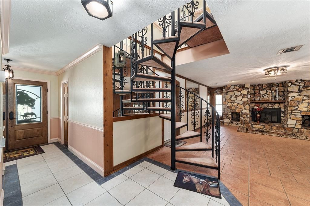 Recently Sold: $650,000 (4 beds, 3 baths, 3304 Square Feet)