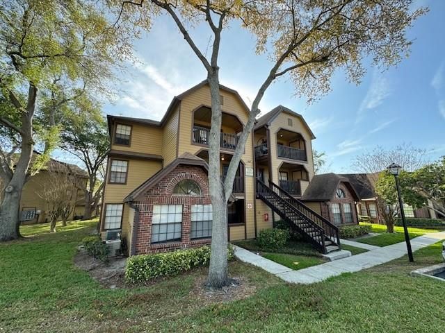 Recently Sold: $135,000 (1 beds, 1 baths, 712 Square Feet)