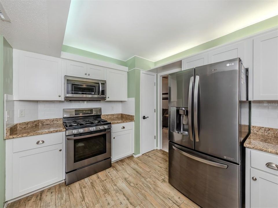 Active With Contract: $535,000 (3 beds, 2 baths, 1885 Square Feet)