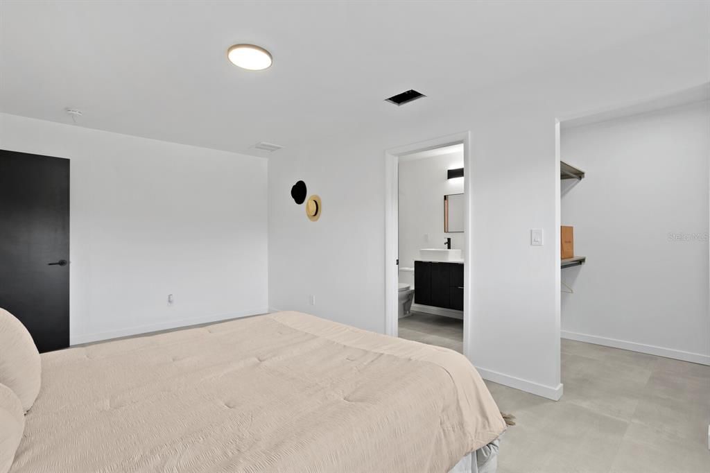 For Sale: $529,907 (3 beds, 2 baths, 1406 Square Feet)